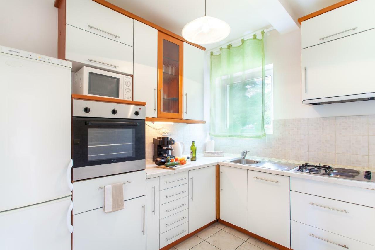 Two Bedroom Apartment With A Sea View & A Balcony Дубровник Екстериор снимка